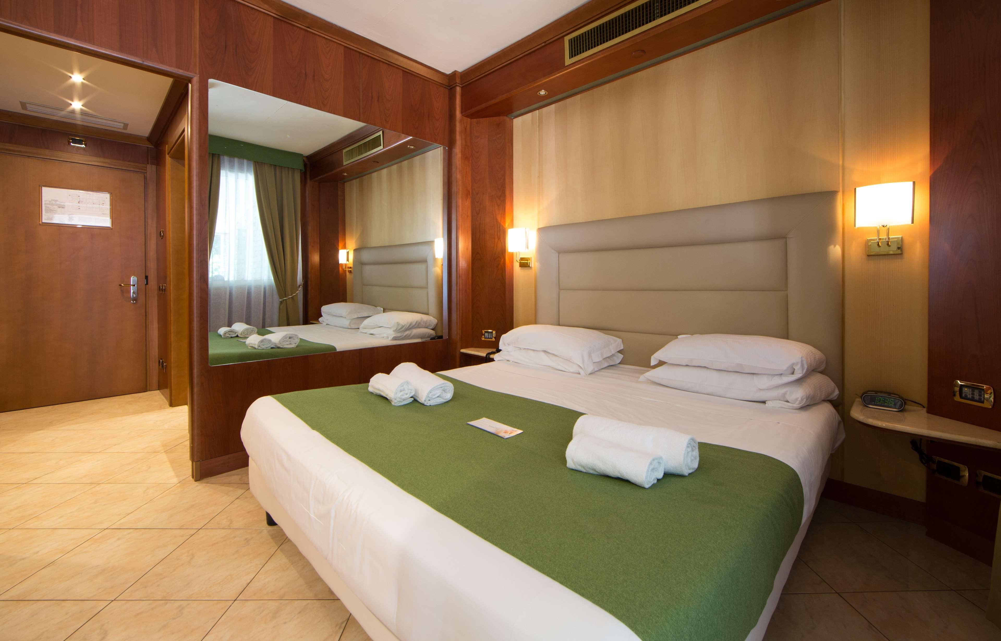 Best Western Hotel Anthurium Санто-Стефано-аль-Мар Экстерьер фото